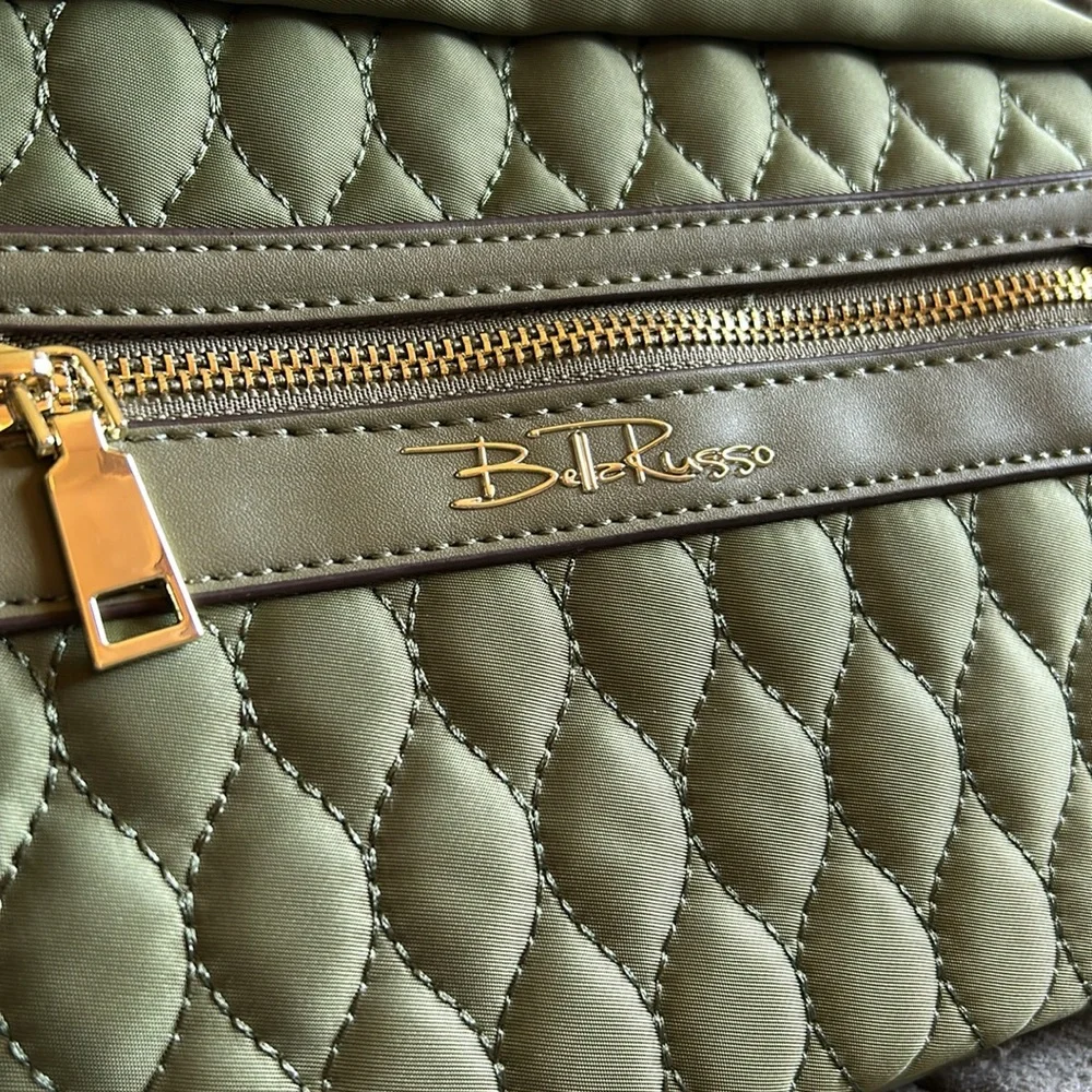 Bella Russo NWT Quilted 8.7” Crossbody Clutch Bag Olive Green Purse - Picture 3 of 7